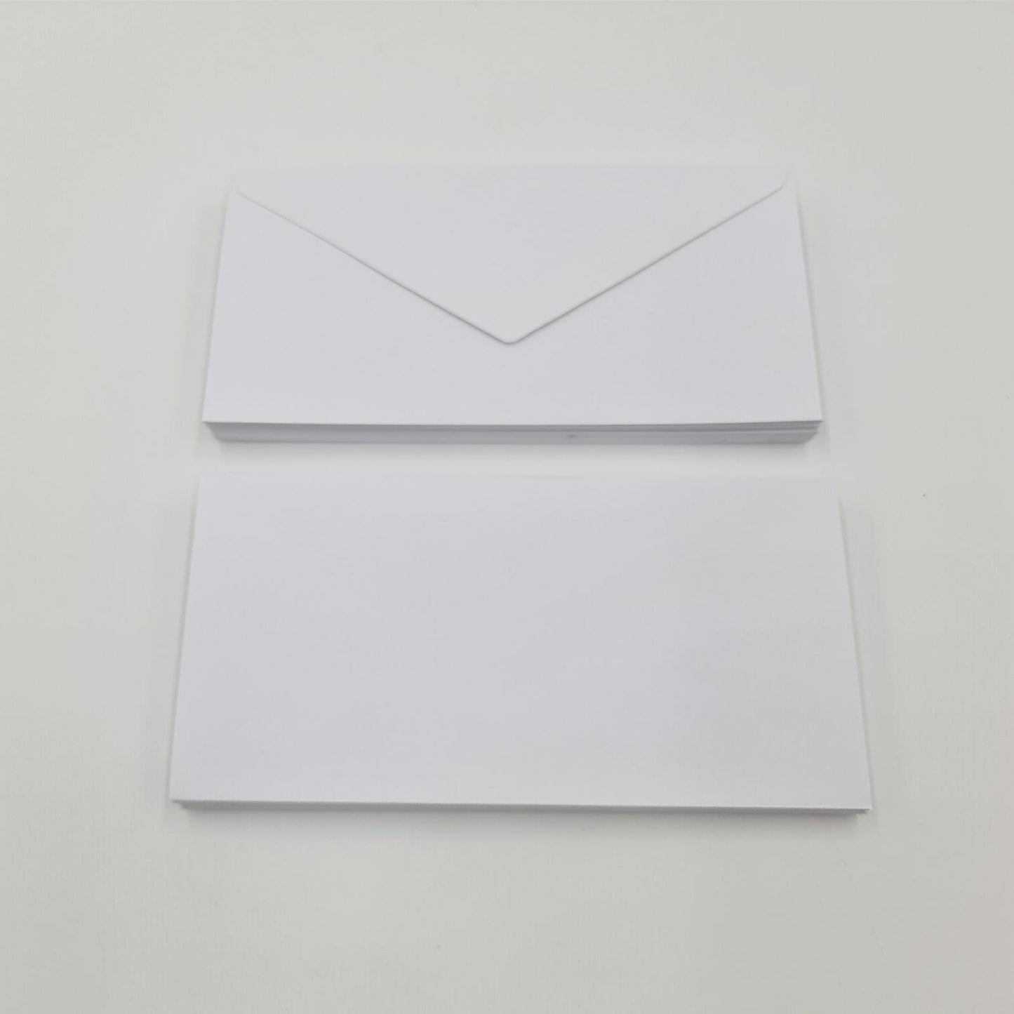 50 Umschläge WeißHochweiß DIN Lang 110 x 220 mm 11 x 22 cm Nassklebung Markenqualität Bürobedarf; Hergestellt von WeißHochweiß; Umschläge; Bürobedarf; DIN Lang; Hochwertig.