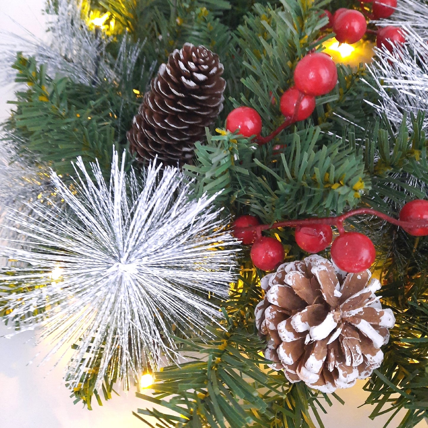 40CM Türkranz Weihnachten Weihnachtsdekoration Haustür 30 LEDs Lichterglanz Festlichkeit